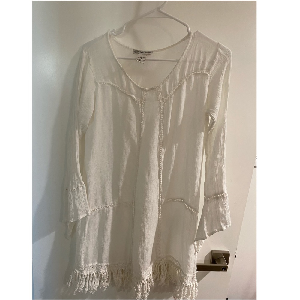 Short long sleeve white dress